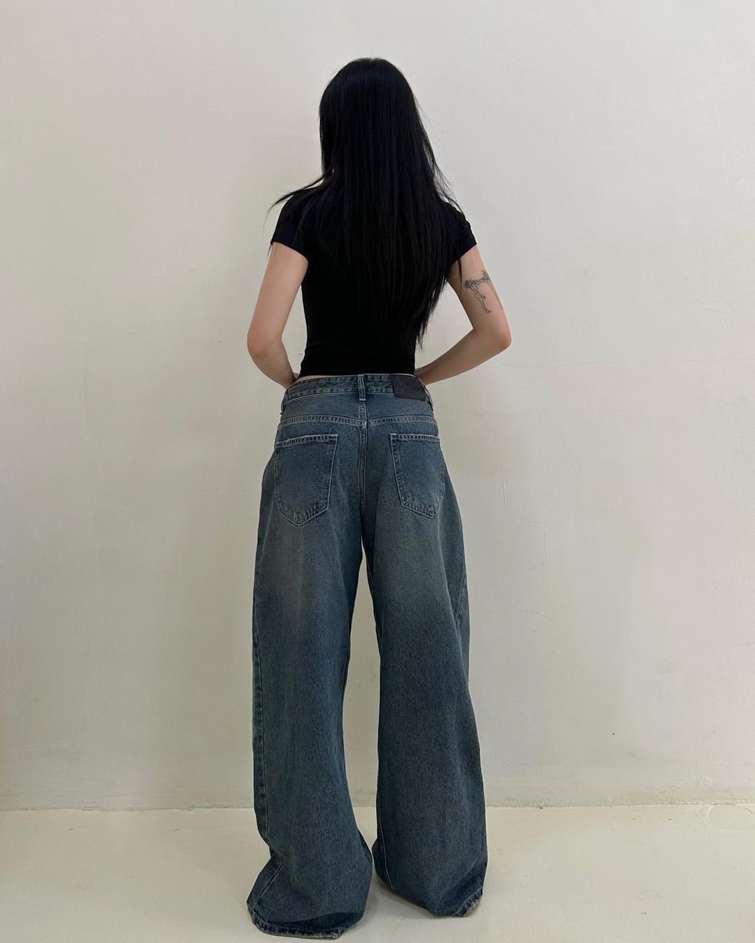 Double-Wide Legs Jeans