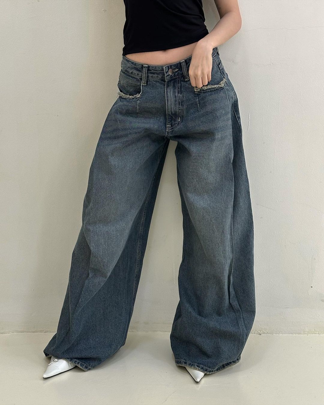 Double-Wide Legs Jeans