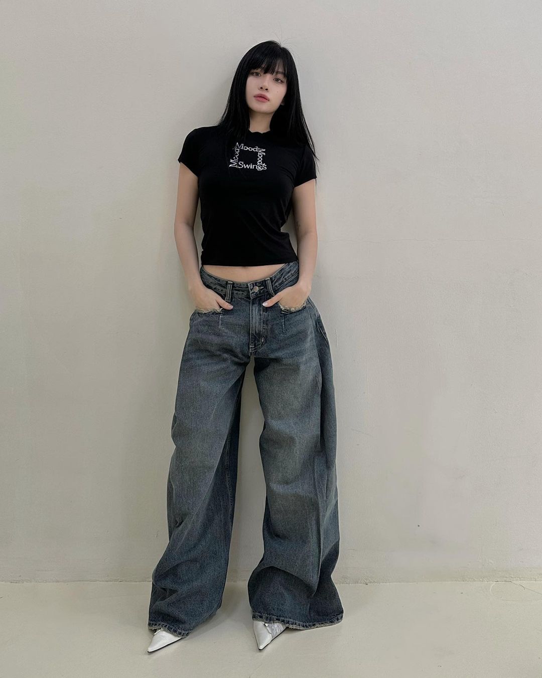 Double-Wide Legs Jeans