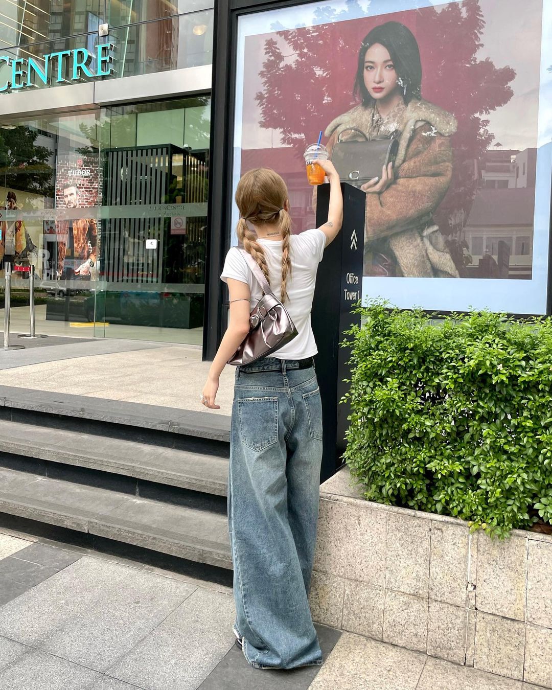 Double-Wide Legs Jeans
