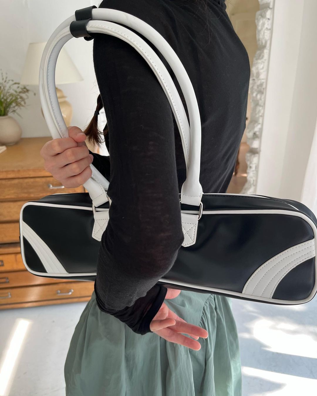 Flute Shoulder Bag