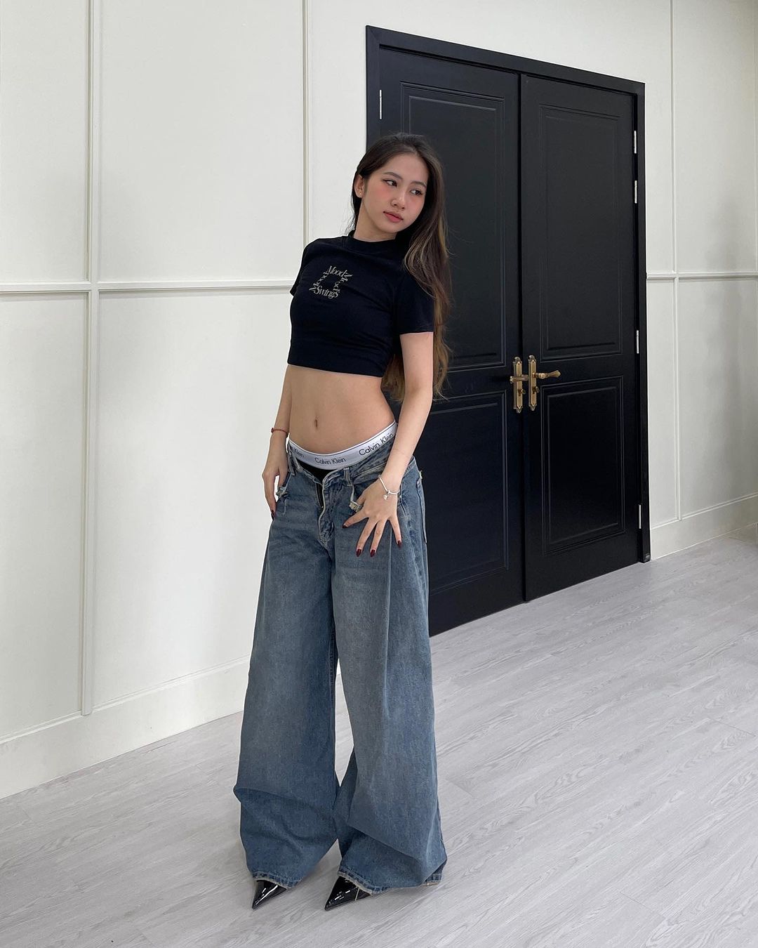 Double-Wide Legs Jeans