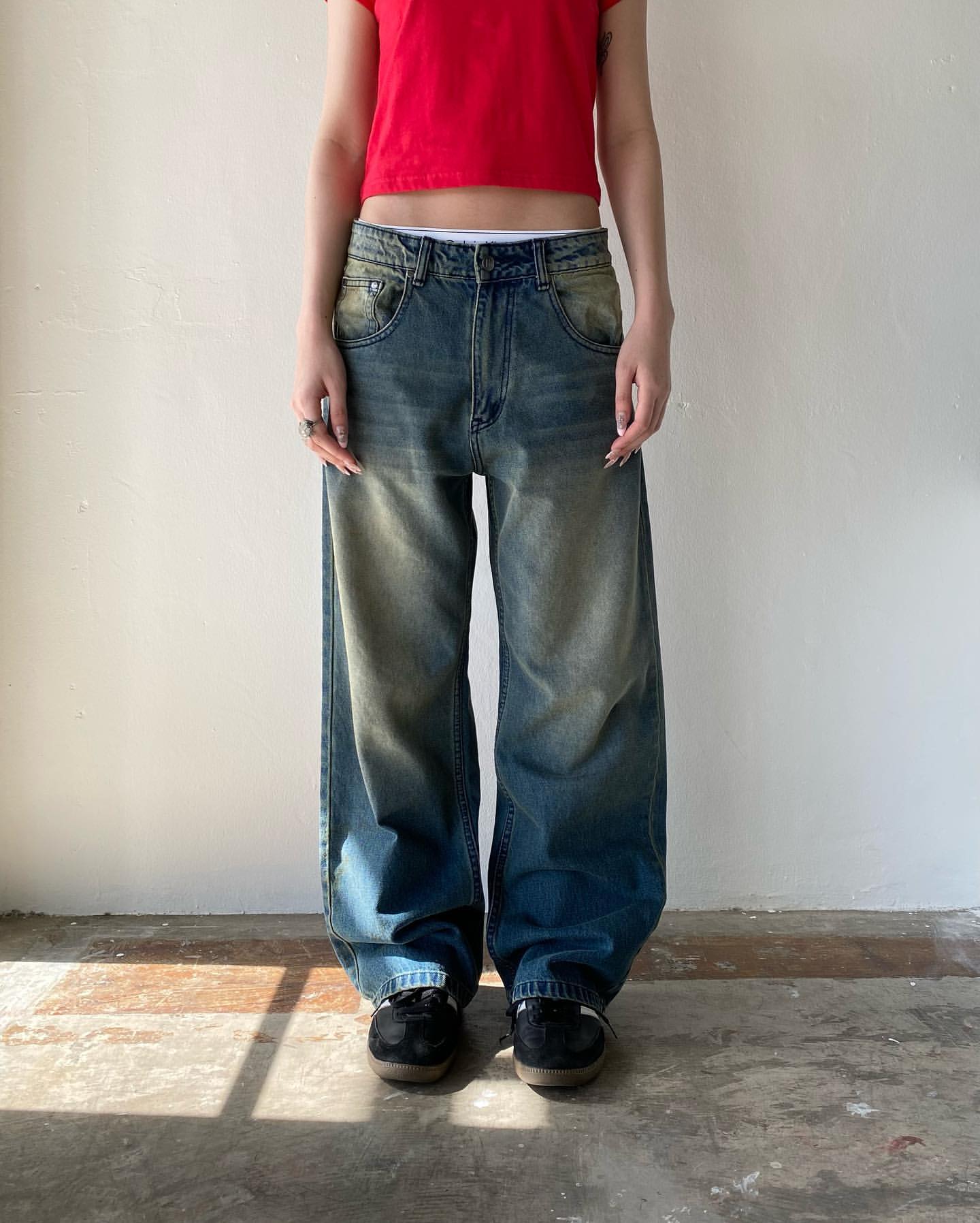 Washed Baggy Jeans