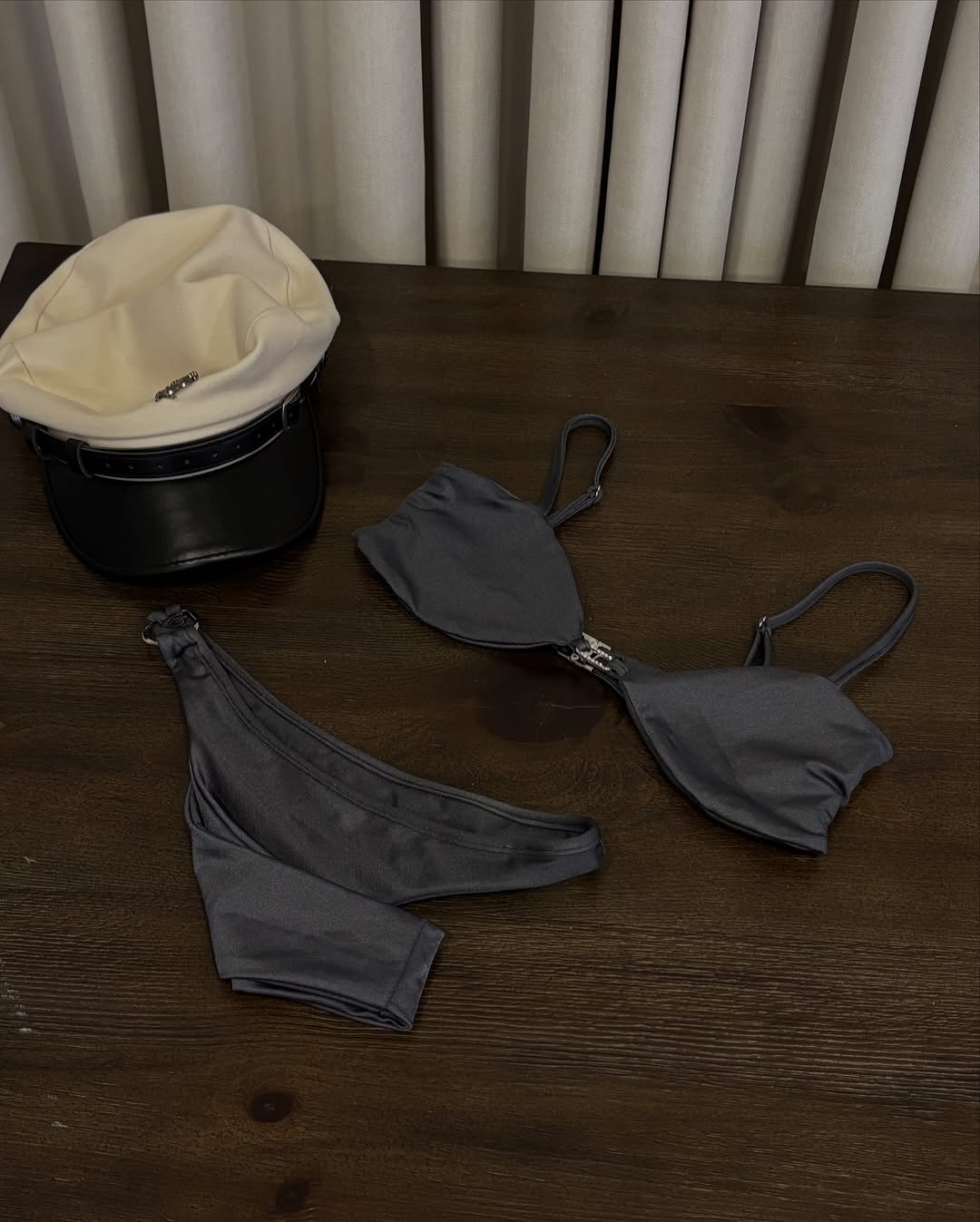 Leji Bikini