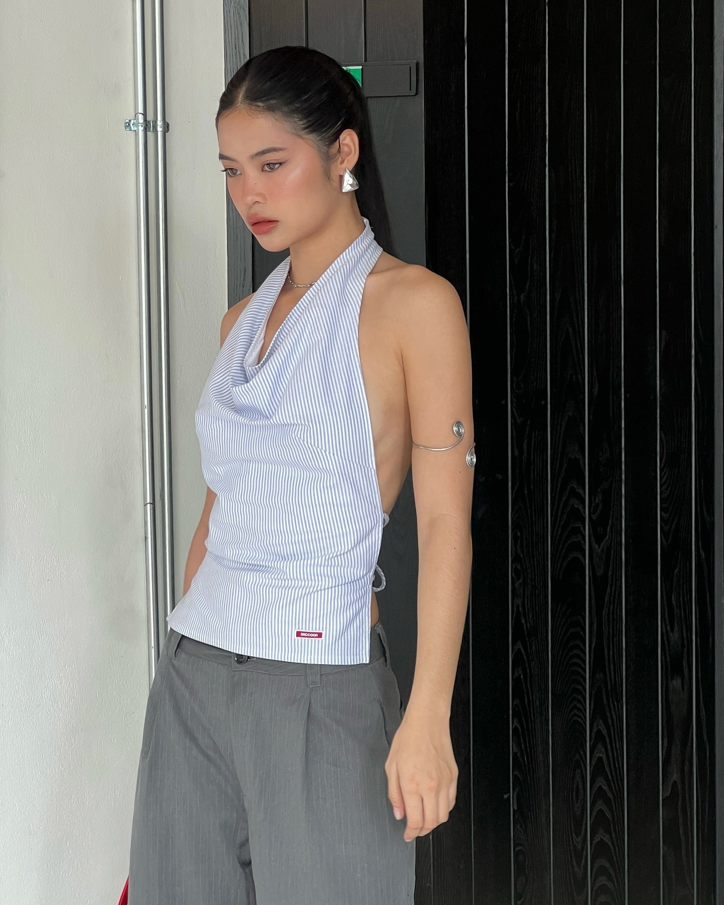 Bare Backless Top