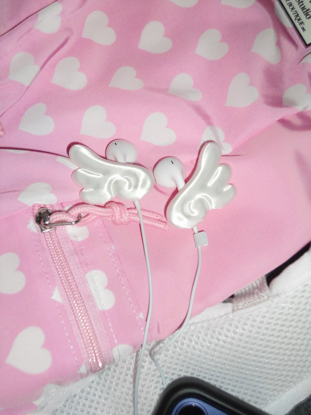Cupid’s Wings Earphone Attachment ໒꒱
